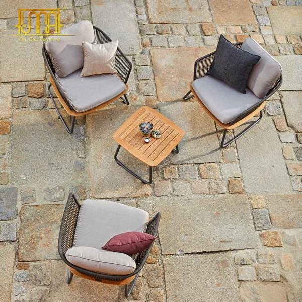 Denia lounge armchair