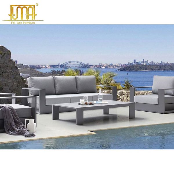 Choosing Weather-resistant Outdoor Furniture