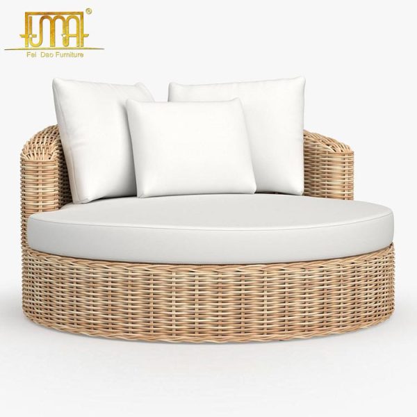 Round Swivel Outdoor Daybed