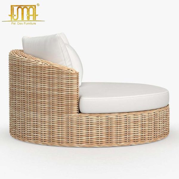 Round Swivel Outdoor Daybed