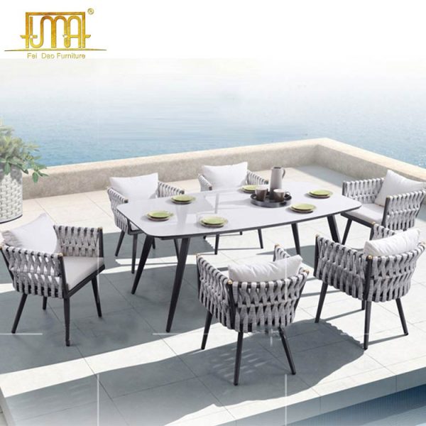 Urban Outdoor Dining Set