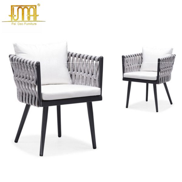 Outdoor Restaurant Chairs