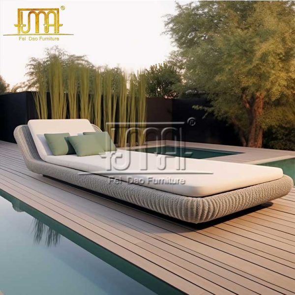 Rattan Lounger