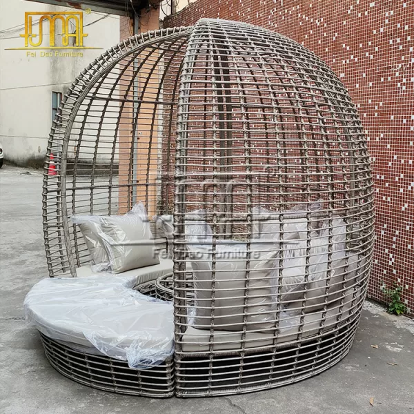 Outdoor Round Day Bed