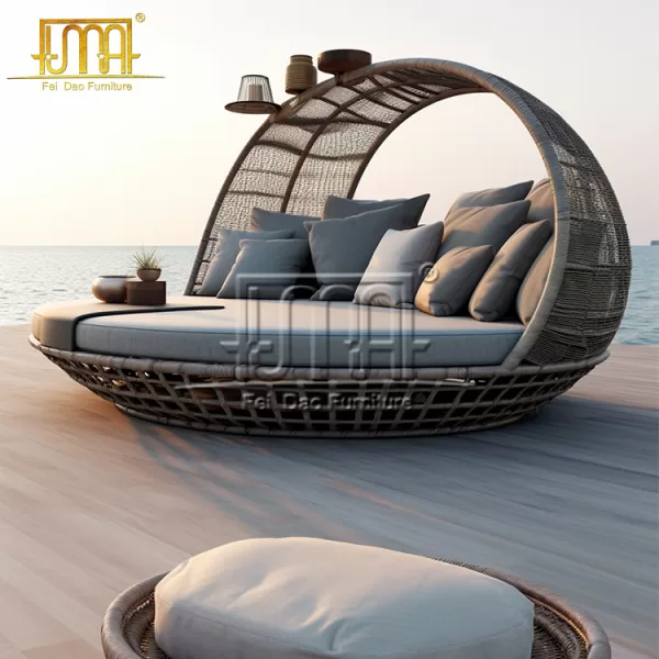 Wicker Sunbed with Cushion