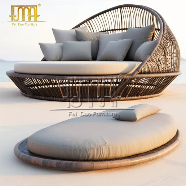 Rattan Daybeds