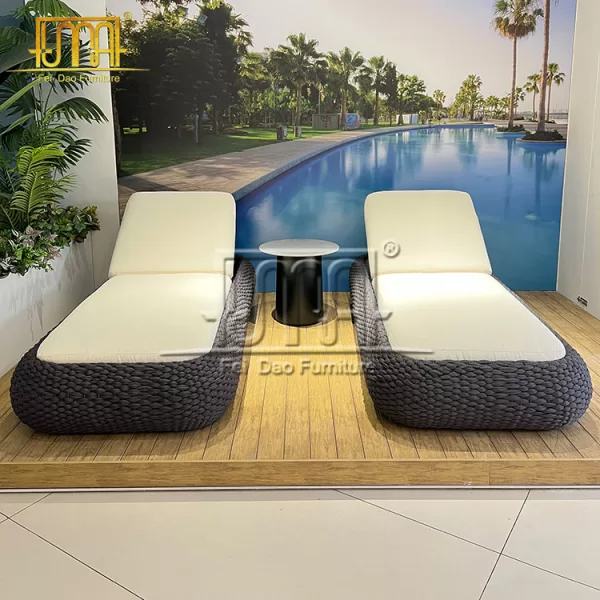 Rattan Lounge Sun Bed