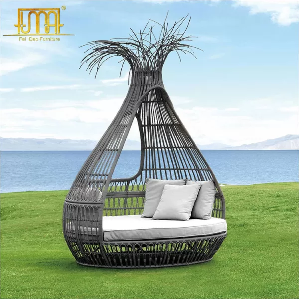 Rattan Garden Day Bed