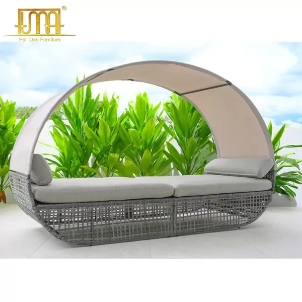 Outdoor Lounge Bed