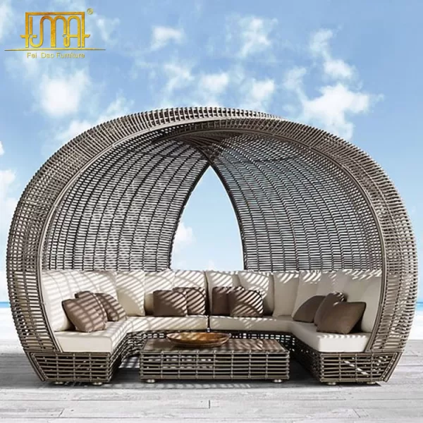 Outdoor Bird Cage Sofa