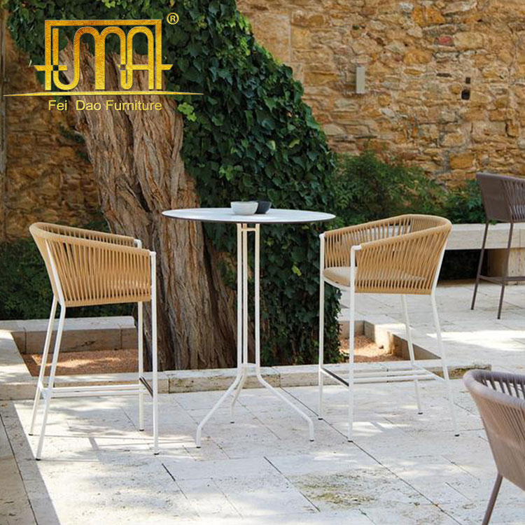 The Charm of Minimalist Patio Furniture