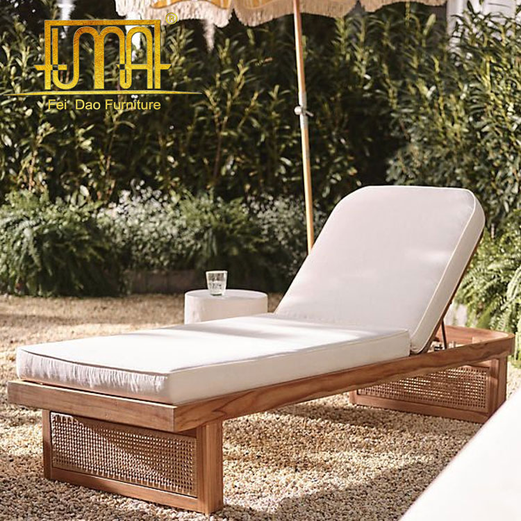 Outdoor Chaise Lounge