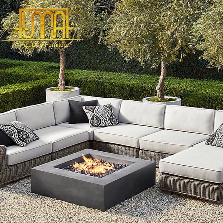 How to Arrange Outdoor Sofa Furniture in a U-Shape