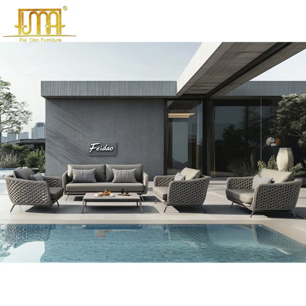 Rattan Couch Outdoor