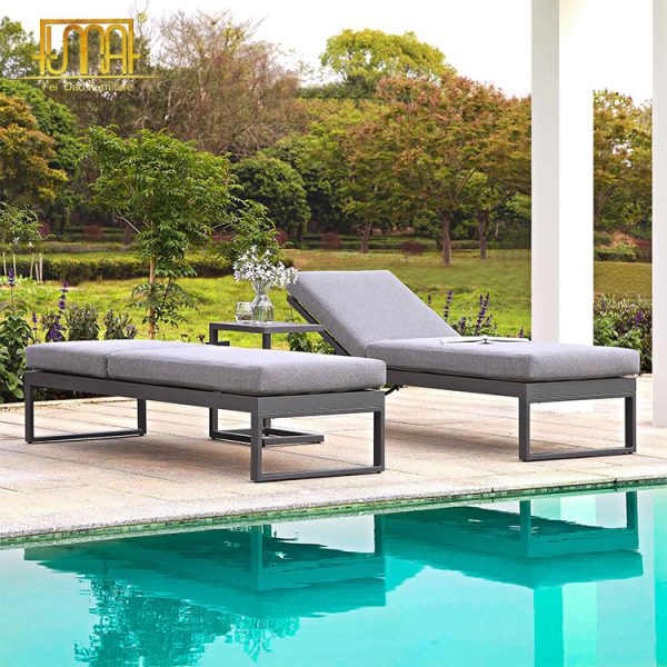 Folding Aluminum Lounge Chaise