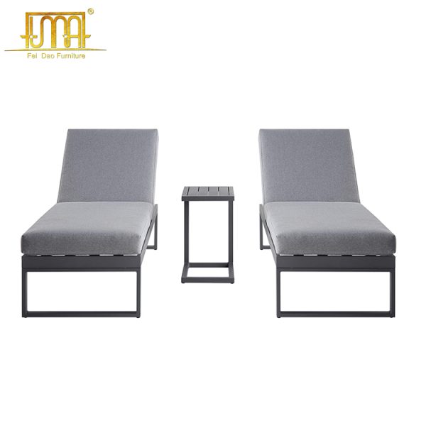 Folding Aluminum Lounge Chaise