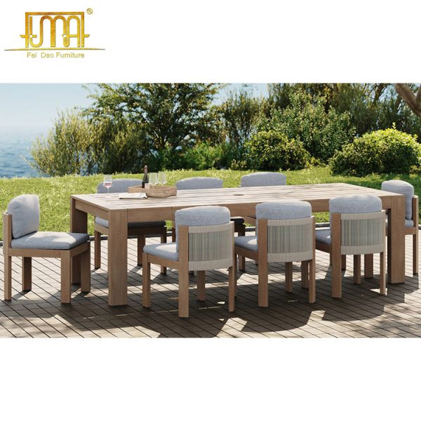 Outdoor Expandable Dining Table